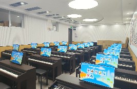 �������������������ǻ�����(l��)���B(y��ng)�������M(j��n)�������ʡ�dƽ�и��µڶ�С�W(xu��)��ԭ�؎XС�W(xu��)��